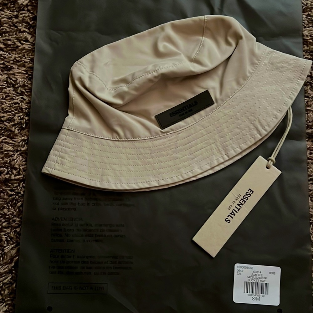 Fear of God Essentials Bucket Hat NWT